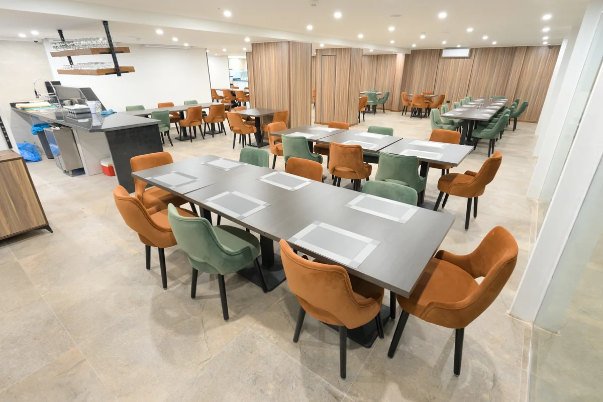 La salle d’un restaurant